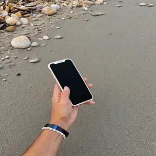 iphone beach