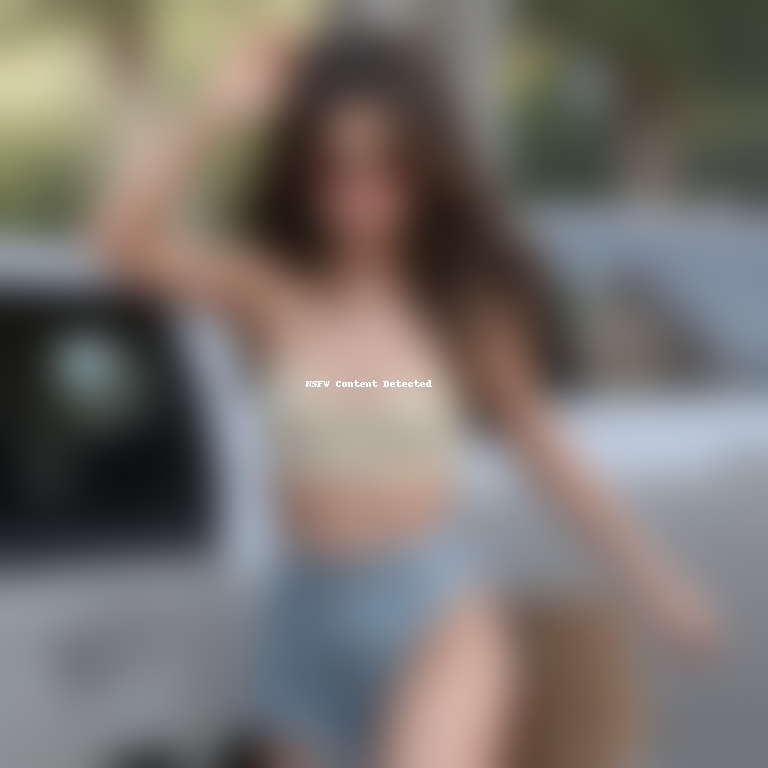 selena gomez mail
