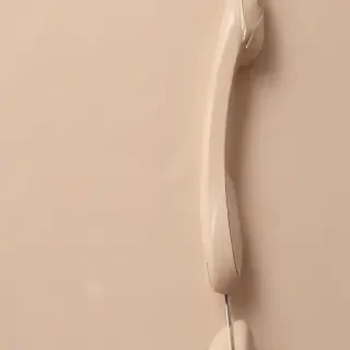 beige phone background