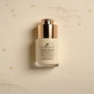 aesthetic cream background