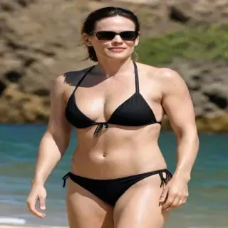 Jennifer Garner in bikini