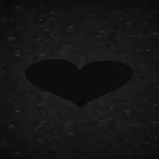 black wallpaper heart