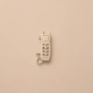 beige phone background