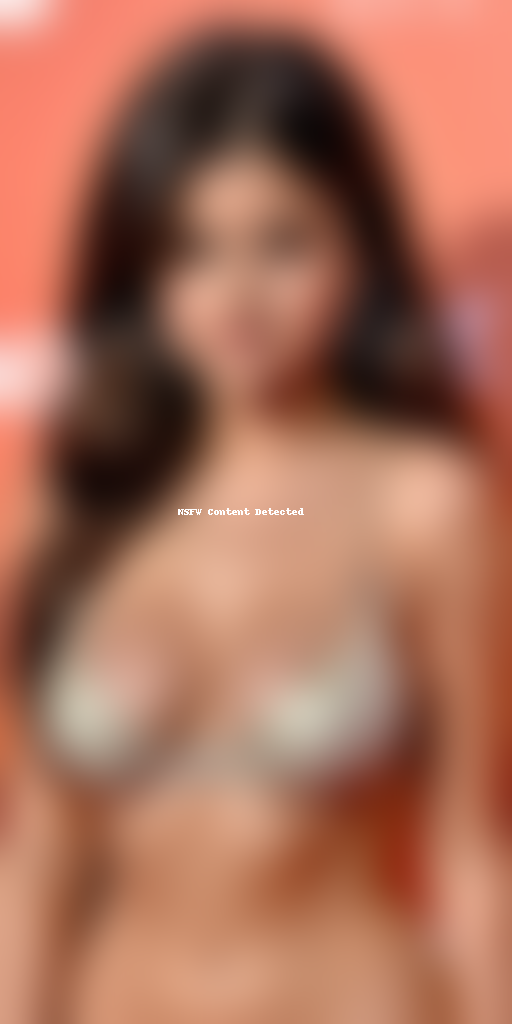 selena gomez boobs 2023