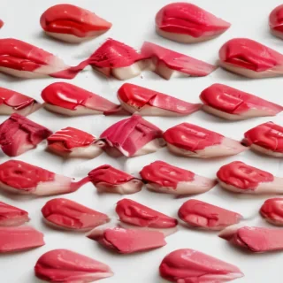 lipstick mark png