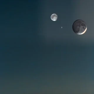 moon with no background
