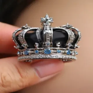 kings crown piercing