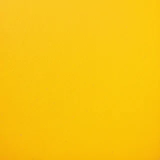 yellow bg plain