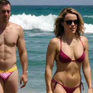 Rachel McAdams in bikini