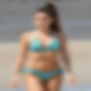 ariana grande en bikini