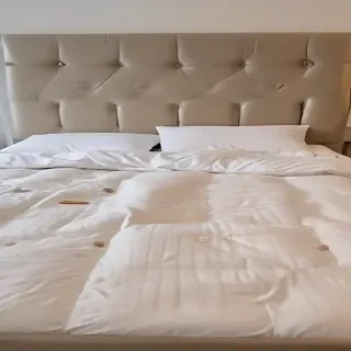 picture of bed