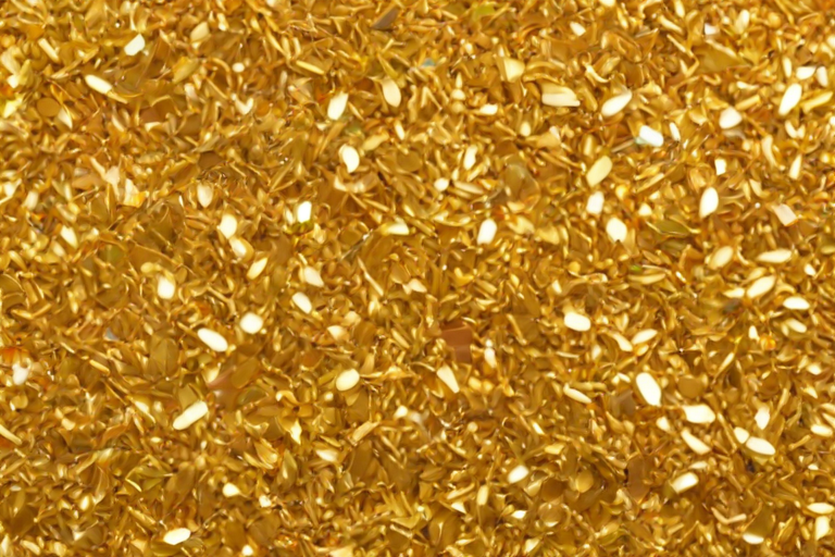 gold background aesthetic
