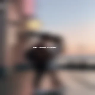 couple kissing aesthetic