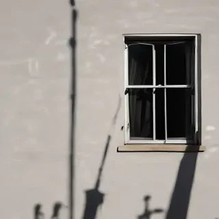 shadow window