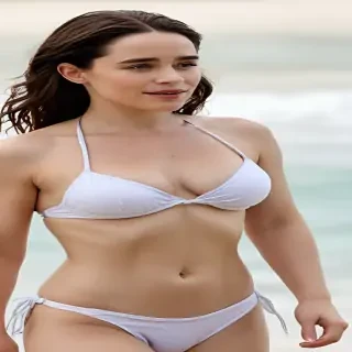 emilia clarke bikini