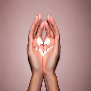 hand heart aesthetic