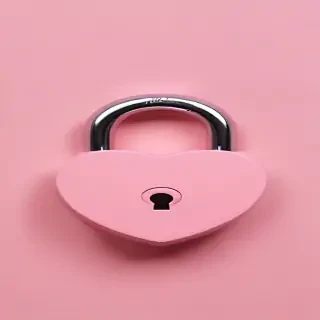 pink lock screen