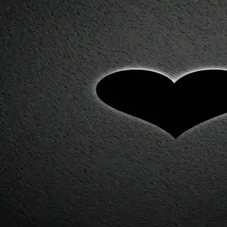black wallpaper heart