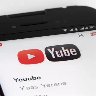 youtube logo
