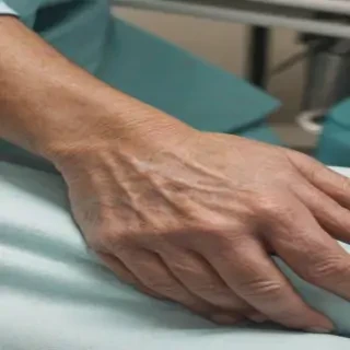 hospital patient hand pic