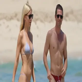 Gwyneth Paltrow in bikini