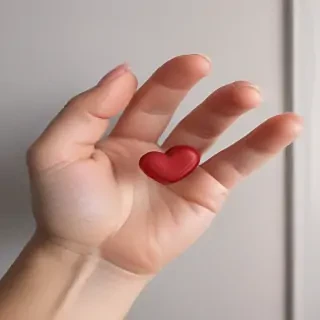 hand heart aesthetic