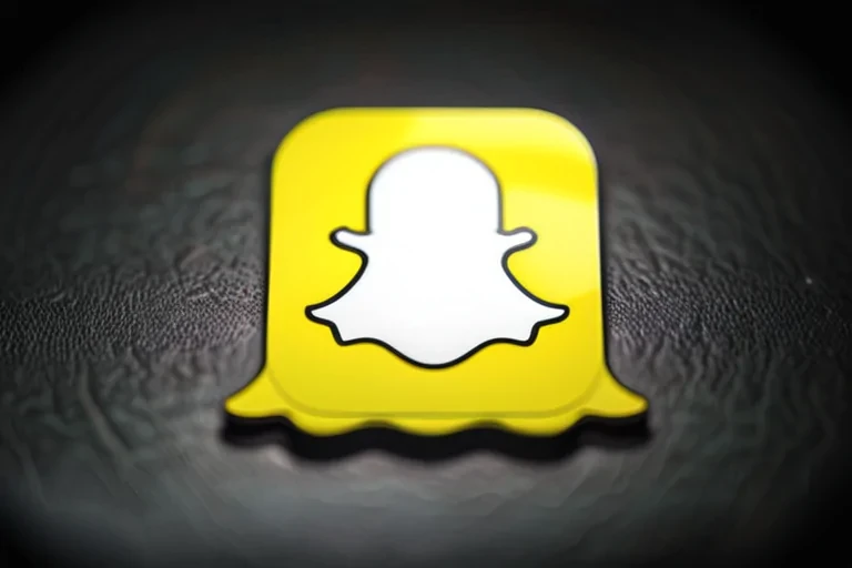 snapchat logo