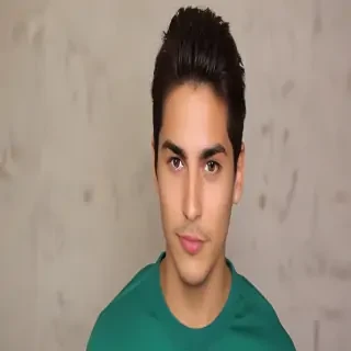 j en cursiva