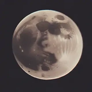 aesthetic crescent moon