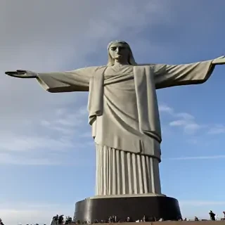 christ the redeemer statue