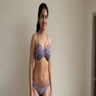 tamil aunty bikini