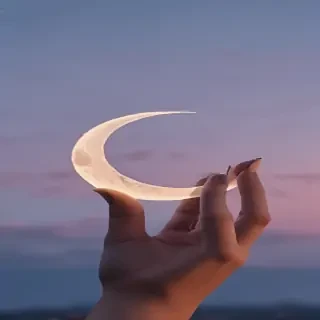 aesthetic crescent moon