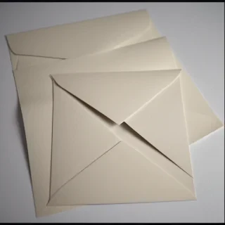r letter photos