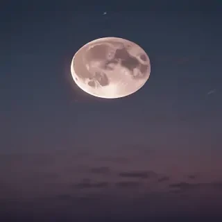 aesthetic crescent moon