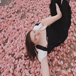 aesthetic falling