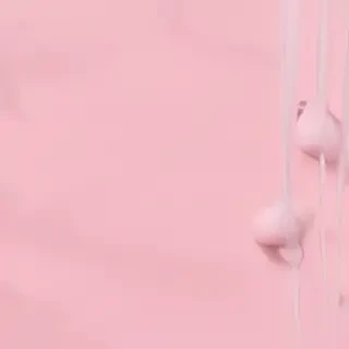 pastel pink bg