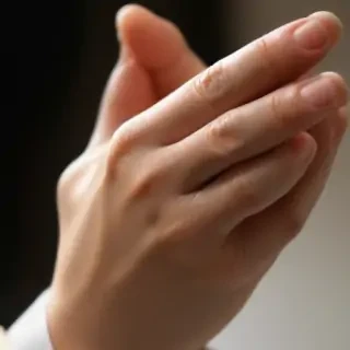 praying hands wallpaper