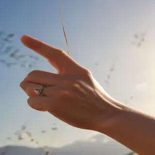 thumbs down