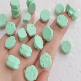 aesthetic mint green