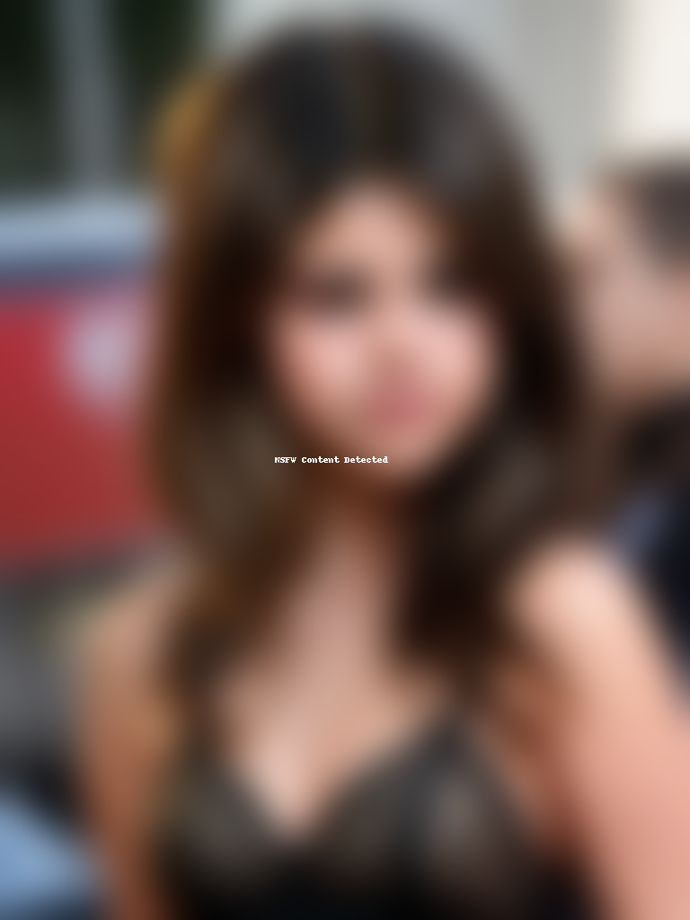 selena gomez with highlights