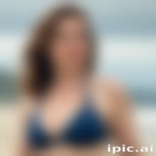 hayley atwell bikini pics