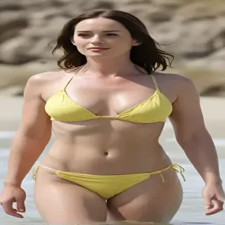 emily blunt bikini