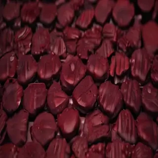 maroon aesthetic