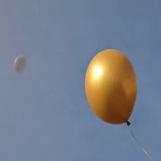 golden balloon