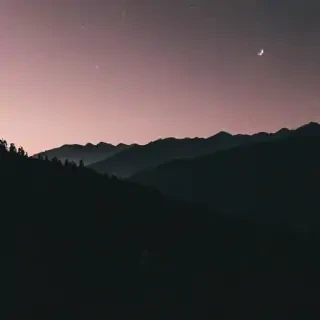 black aesthetic iphone wallpaper