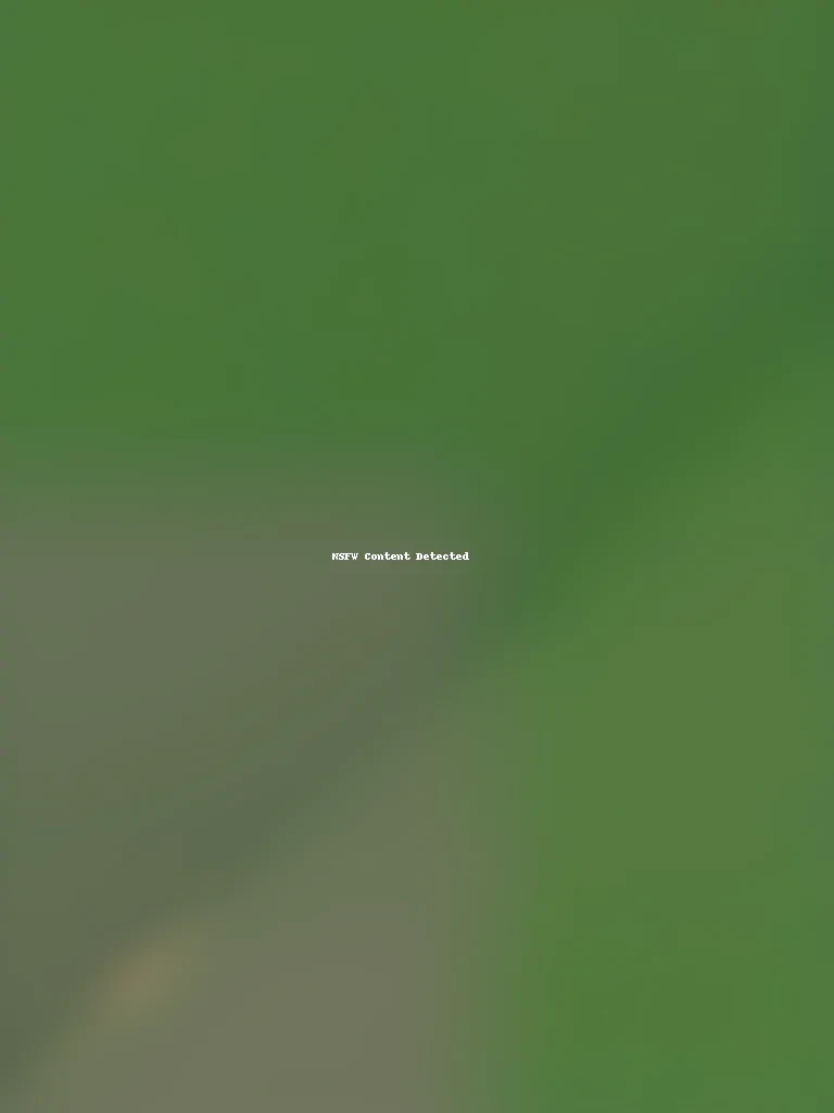 green plain bg