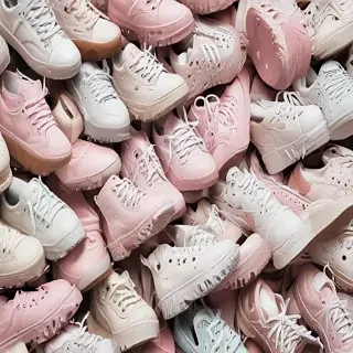 aesthetic shoes wallpaper
