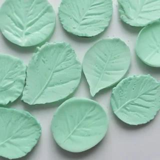 mint green aesthetic
