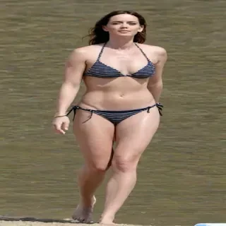 emily blunt bikini