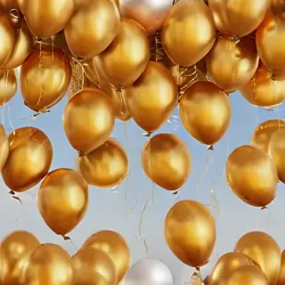 golden balloons